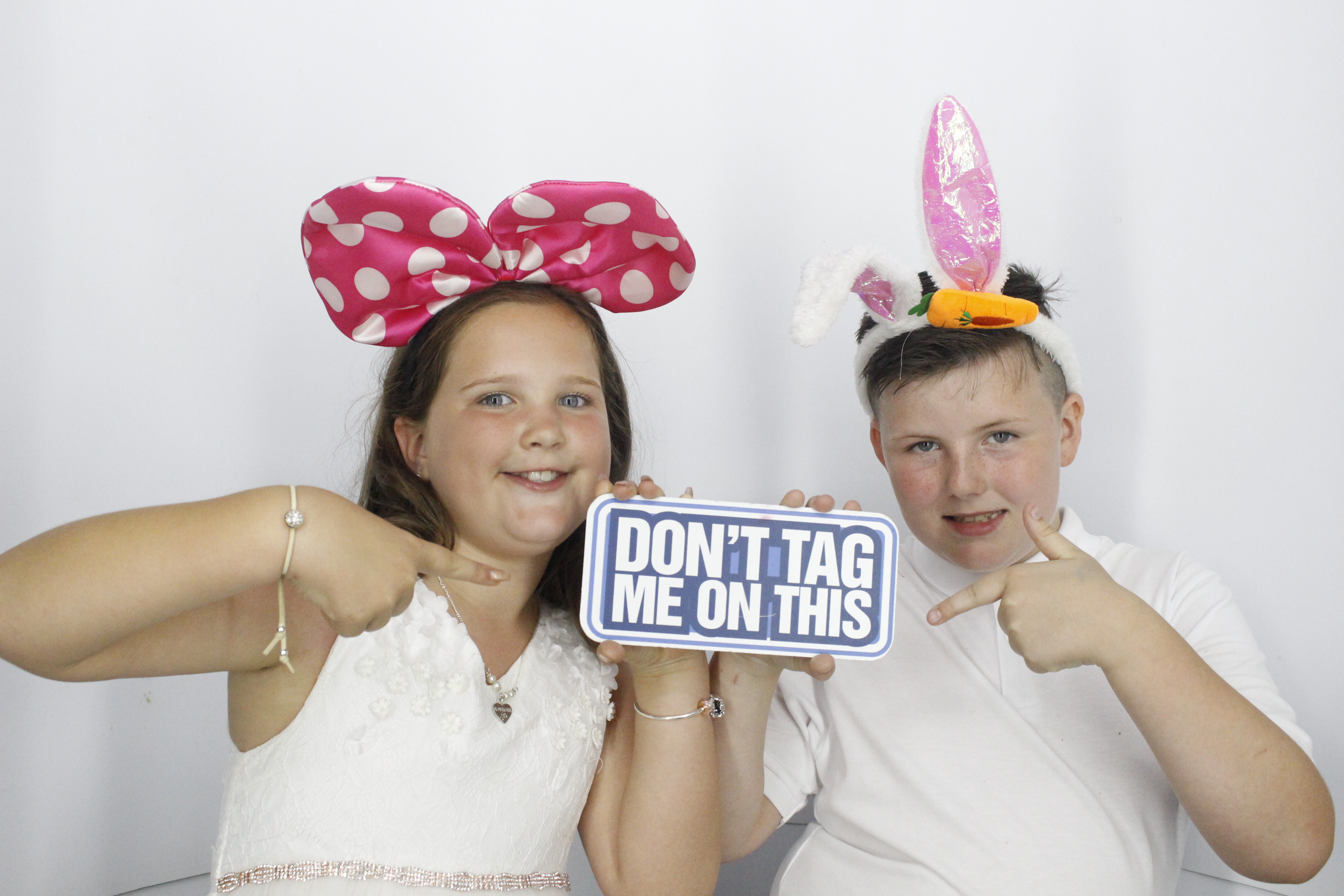 Sam & Rachel's Wedding | View more photos from the event at gallery.myphotoboothexperience.co.uk/u/MyPhotoBoothExperienceLtd/Sam-Rachels-Wedding
